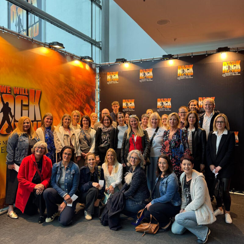VÖLK MEETS MUSICAL We will Rock you Stuttgart
